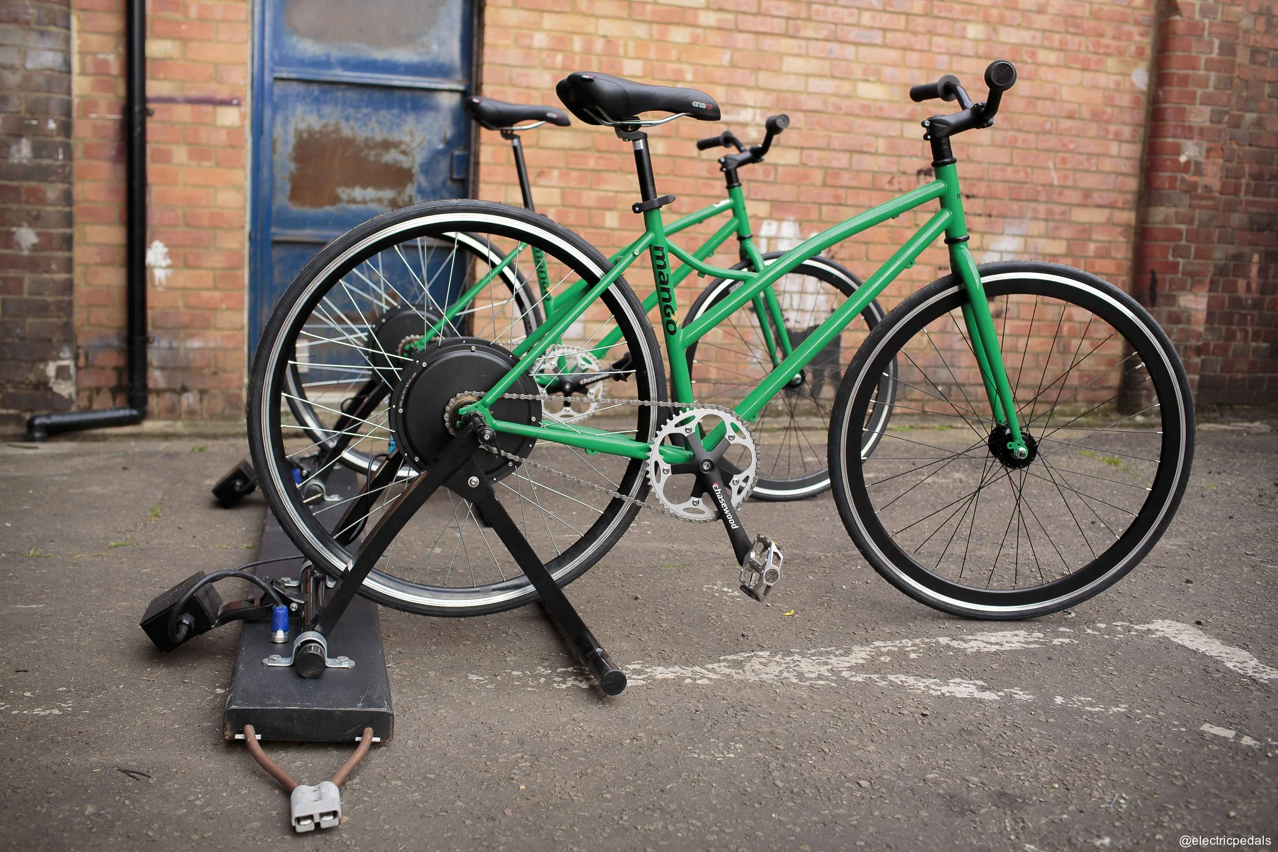 Electric bike top with generator